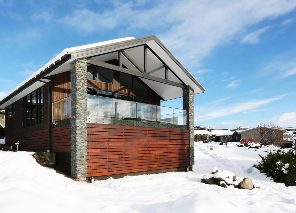 Lake Views At Antler Lodge Lake Tekapo Exterior foto