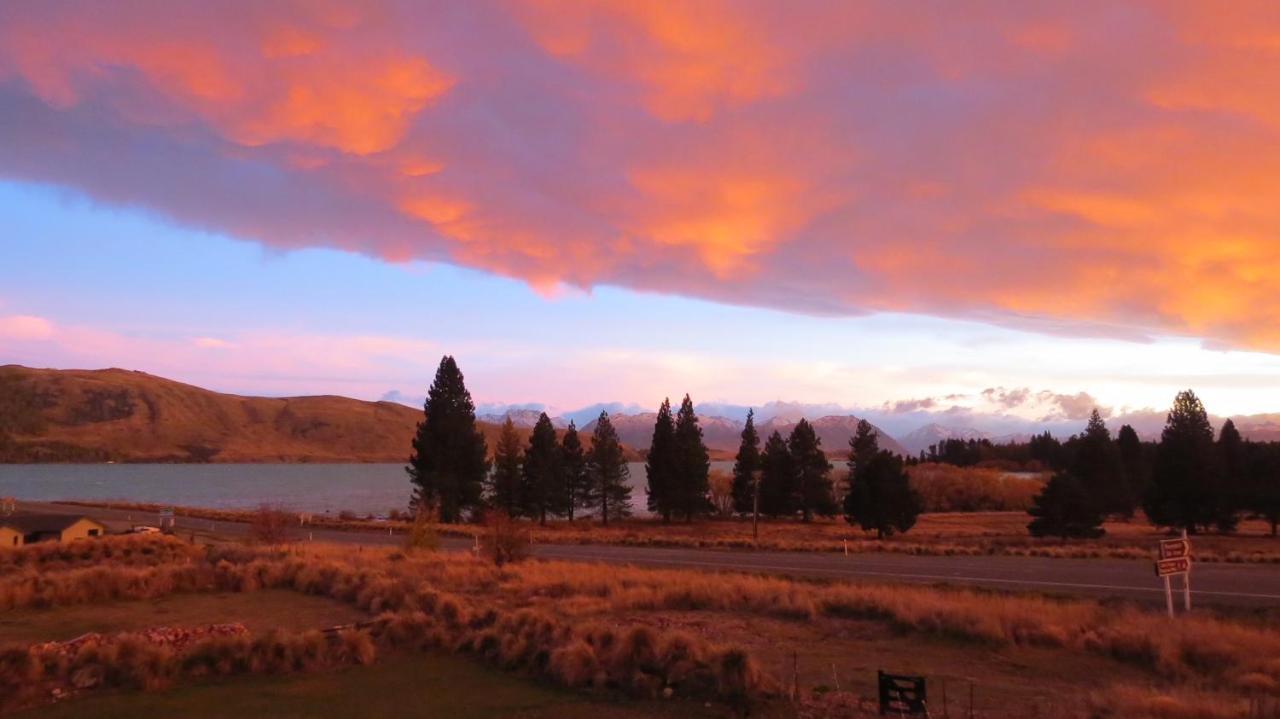 Lake Views At Antler Lodge Lake Tekapo Exterior foto